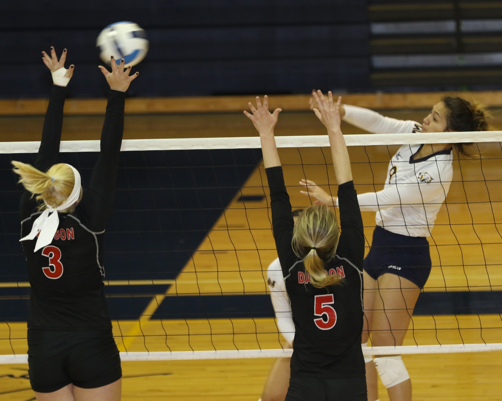 WNCC volleyball tops Lamar in four
