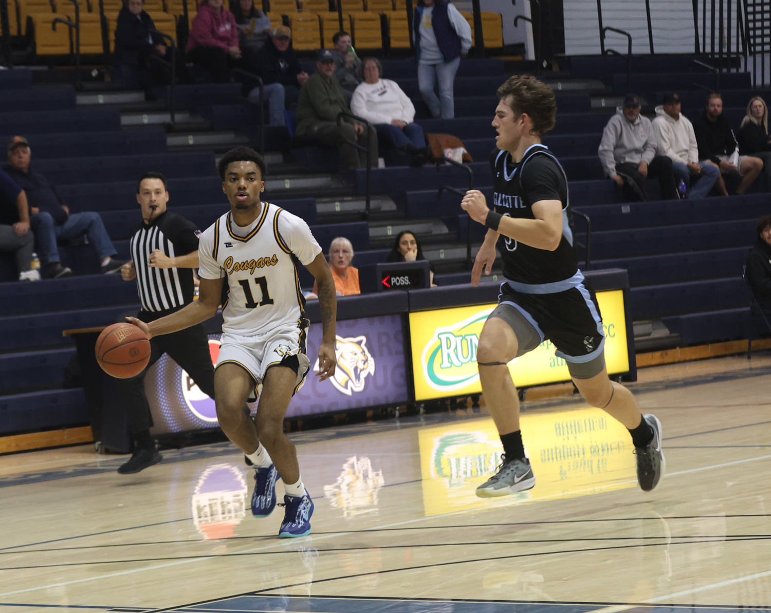 WNCC's Elijah Hollins brings the ball up the court against Gillette on Monday. (Photo by Alyssa Albaugh).