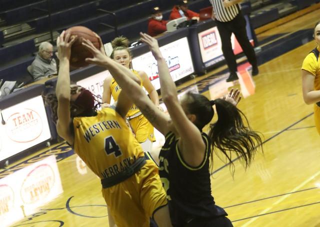 WNCC women advance to semis with win over LCCC