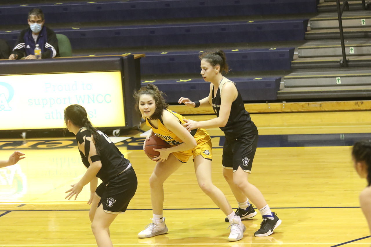 13th-ranked WNCC women roll over NJC